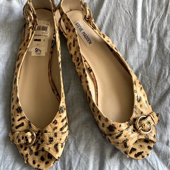 STEVE MADDEN - 100% Leather Peep Toe Shoe - Picture 7 of 10